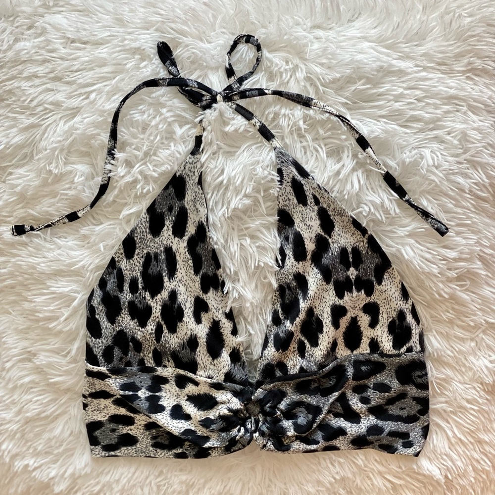 O-Ring Linked Tie Back Backless Leopard Halter Top